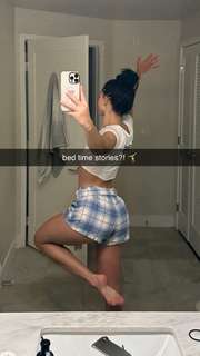 Isabela Lopez feet photo 7