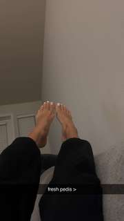 Isabela Lopez feet photo 6