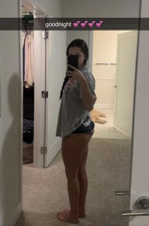 Isabela Lopez feet photo 6