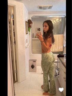 Isabela Lopez feet photo 11