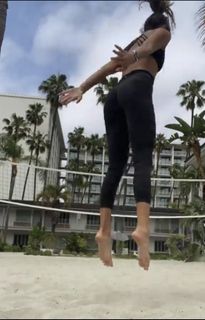 Isabela Lopez feet photo 4