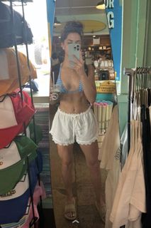 Isabela Lopez feet photo 15