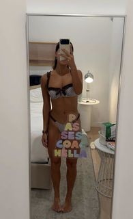 Isabela Lopez feet photo 6