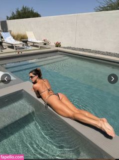 Isabela Lopez feet photo 4
