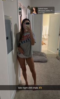 Isabela Lopez feet photo 18