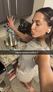 Isabela Lopez feet photo 15