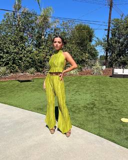 Isabela Merced feet photo thumbnail