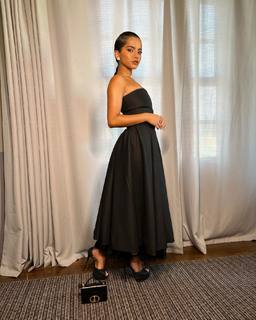 Isabela Merced feet photo thumbnail