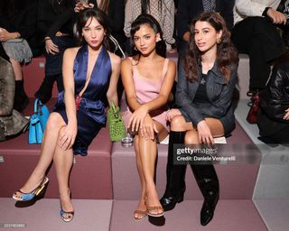 Isabela Merced feet photo thumbnail