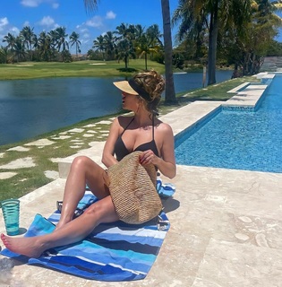 Isabela Pagliari feet photo 1