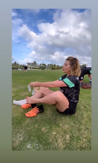 Isabela Pagliari feet photo 15