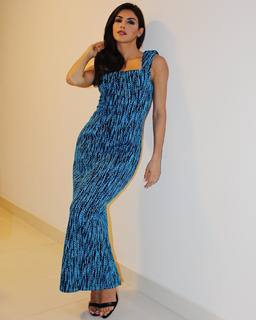 Isabela Souza feet photo 18