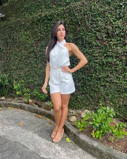 Isabela Souza feet photo 12