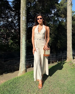 Isabela Souza feet photo 10