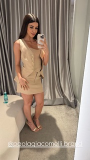 Isabela Souza feet photo 1