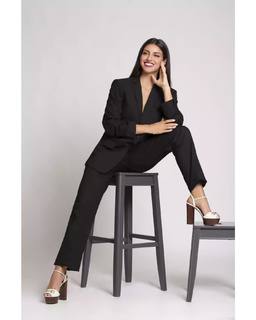 Isabela Souza feet photo 4