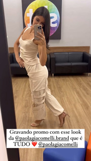 Isabela Souza feet photo 13