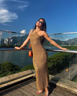 Isabela Souza feet photo 2