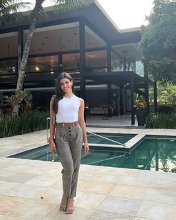 Isabela Souza feet photo 1