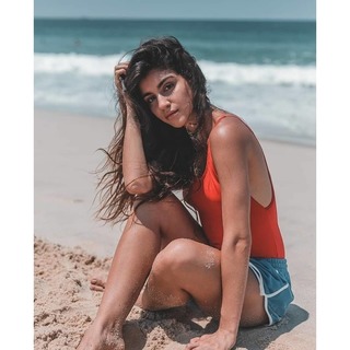 Isabela Souza feet photo 2