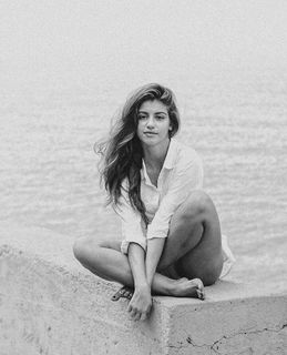 Isabela Souza feet photo 10