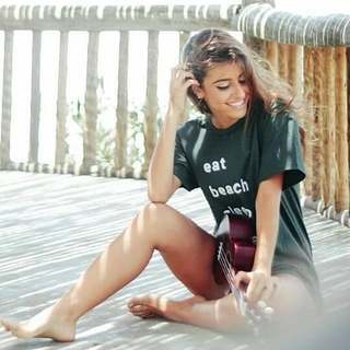 Isabela Souza feet photo 19