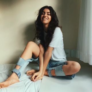 Isabela Souza feet photo 20