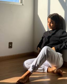 Isabela Souza feet photo 18