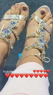 Isabela Souza feet photo 18