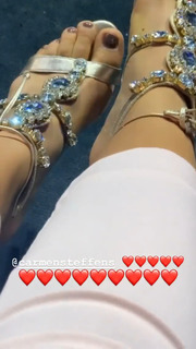 Isabela Souza feet photo 15