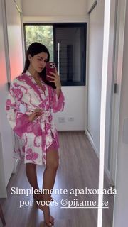 Isabela Souza feet photo 17