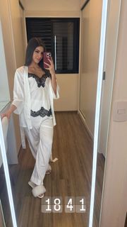 Isabela Souza feet photo 8