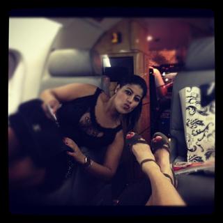 Isabeli Fontana feet photo thumbnail