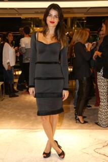 Isabeli Fontana feet photo thumbnail