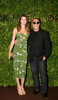 Isabeli Fontana feet photo thumbnail