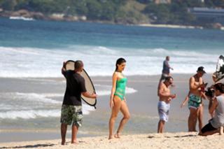 Isabeli Fontana feet photo thumbnail