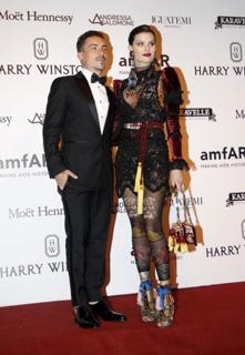 Isabeli Fontana feet photo thumbnail