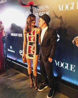 Isabeli Fontana feet photo thumbnail