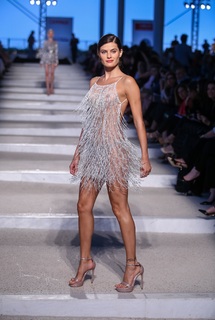 Isabeli Fontana feet photo thumbnail