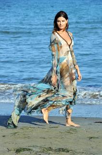 Isabeli Fontana feet photo thumbnail