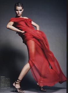 Isabeli Fontana feet photo thumbnail