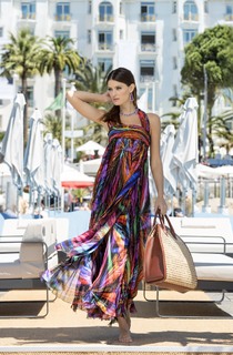 Isabeli Fontana feet photo thumbnail