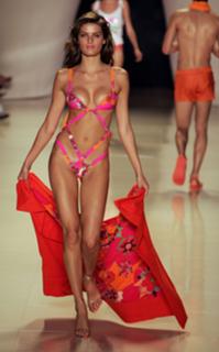 Isabeli Fontana feet photo thumbnail