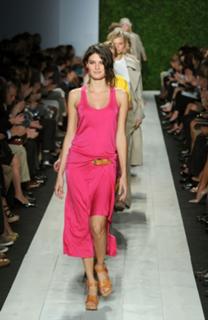 Isabeli Fontana feet photo thumbnail