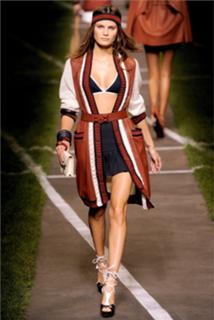 Isabeli Fontana feet photo thumbnail