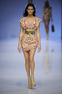 Isabeli Fontana feet photo thumbnail