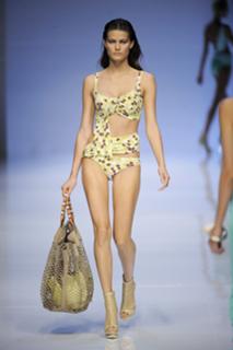 Isabeli Fontana feet photo thumbnail