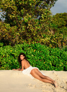 Isabeli Fontana feet photo thumbnail