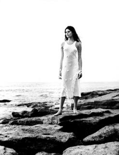 Isabeli Fontana feet photo thumbnail