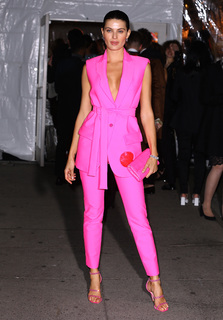 Isabeli Fontana feet photo thumbnail